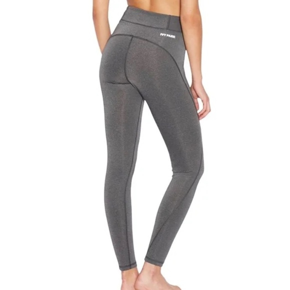 IVY PARK || 7/8 High-Rise Ankle Legging Size Small in BLACK